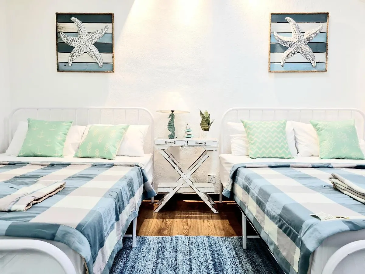 Holiday home 527 Beachhouse L 5 Bedroom With Swimming Pool - 3Min Walk To The Beach Tanjung Bungah