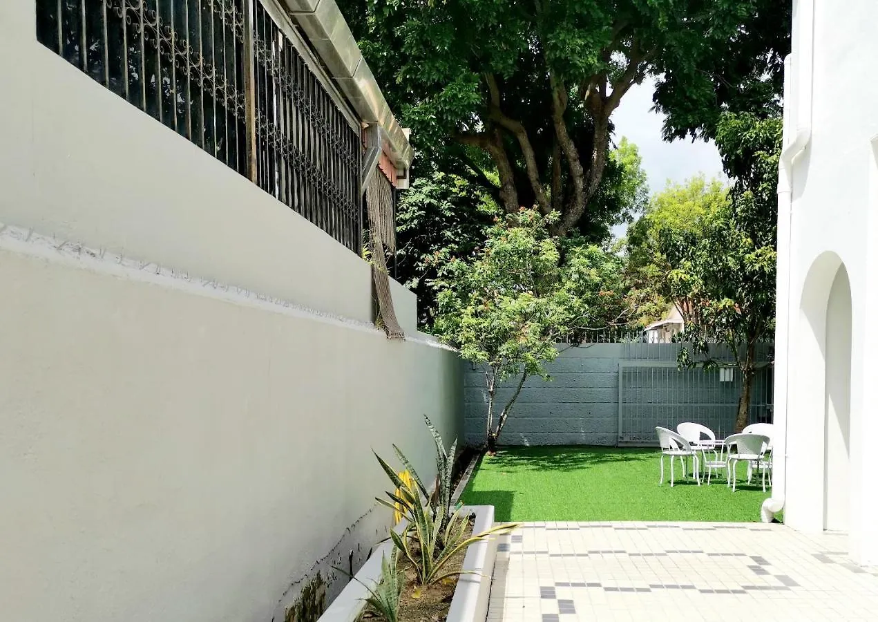 527 Beachhouse L 5 Bedroom With Swimming Pool - 3Min Walk To The Beach Tanjung Bungah  0*, Tanjung Bungah (Penang) Malaysia