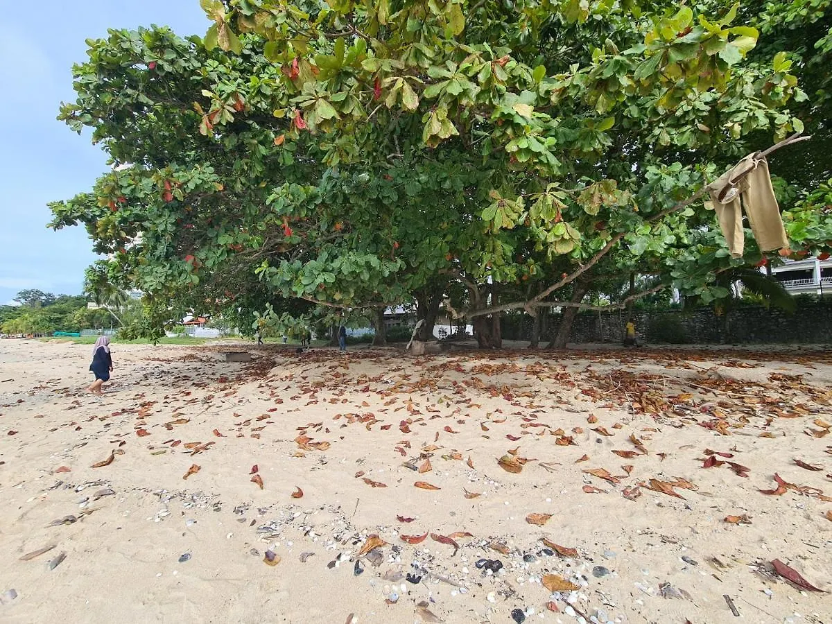 Holiday home 527 Beachhouse L 5 Bedroom With Swimming Pool - 3Min Walk To The Beach Tanjung Bungah  Malaysia